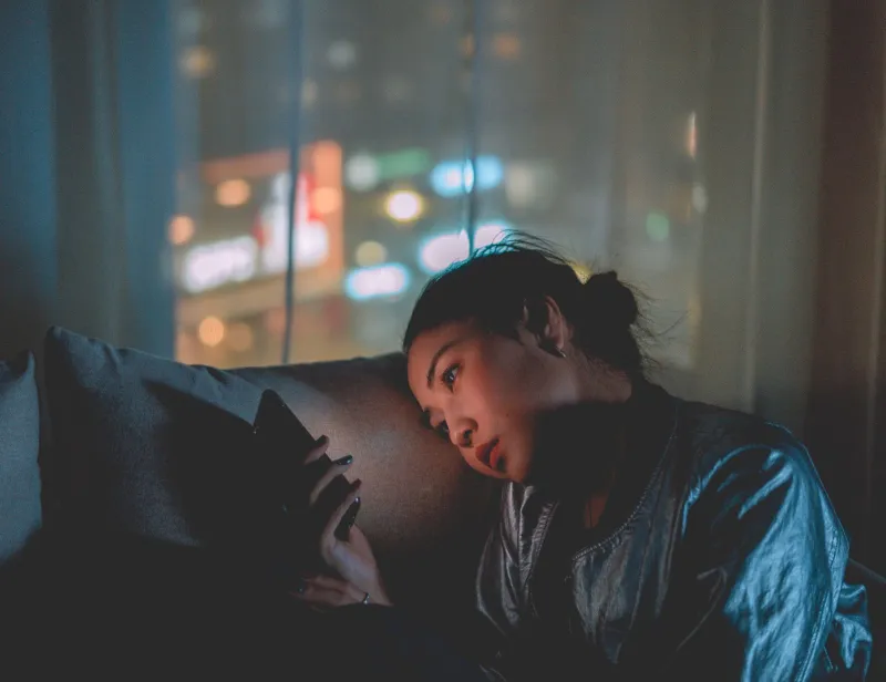 Too Many Options, Not Enough Connection: The Hidden Cost of Hyper-Connected Dating